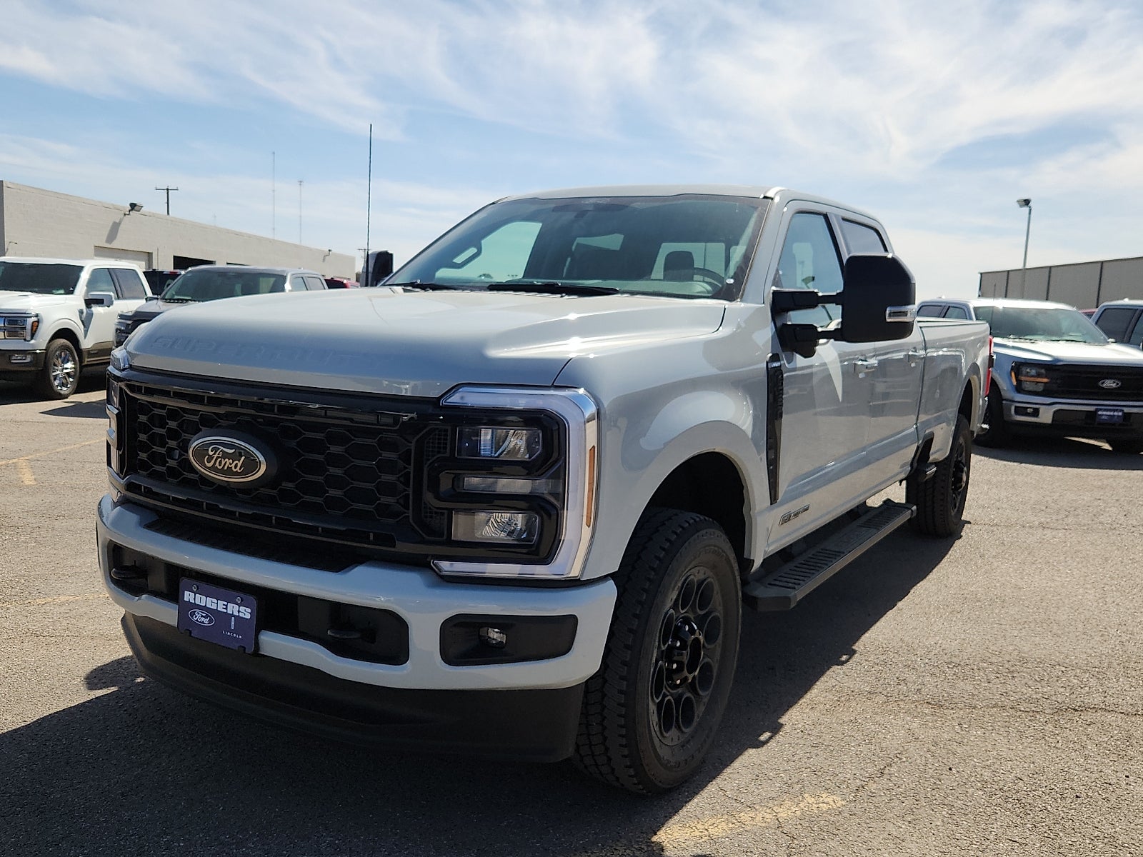 2026 Ford Super Duty F-350 SRW LARIAT