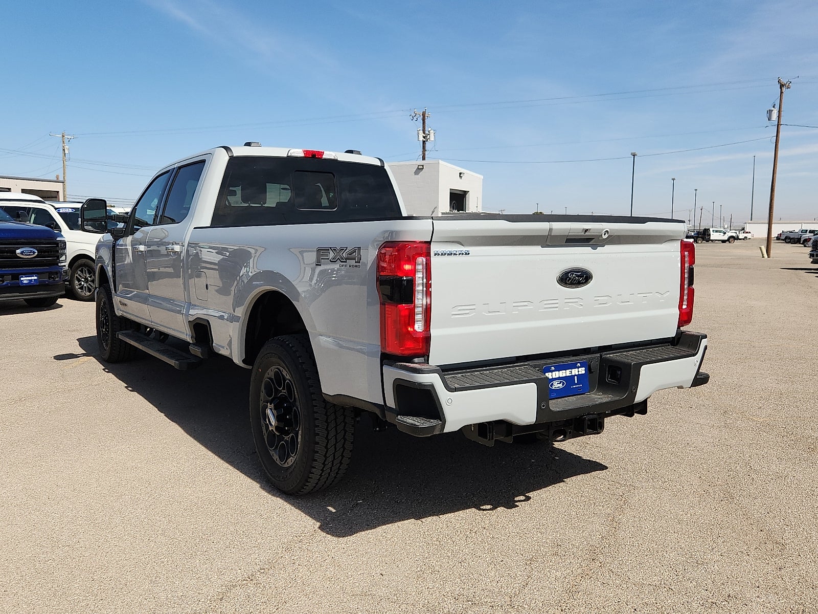 2026 Ford Super Duty F-350 SRW LARIAT