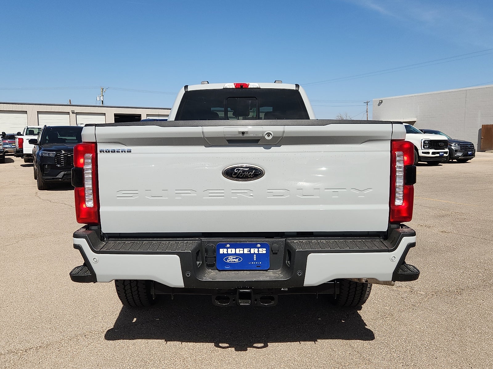 2026 Ford Super Duty F-350 SRW LARIAT