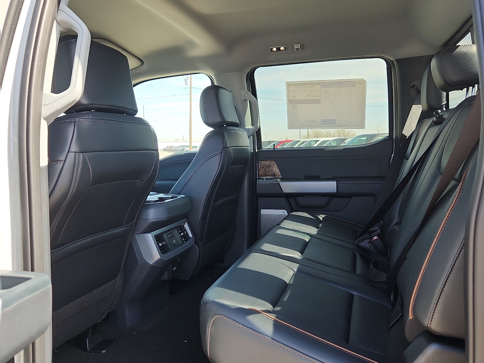 2026 Ford Super Duty F-350 SRW LARIAT