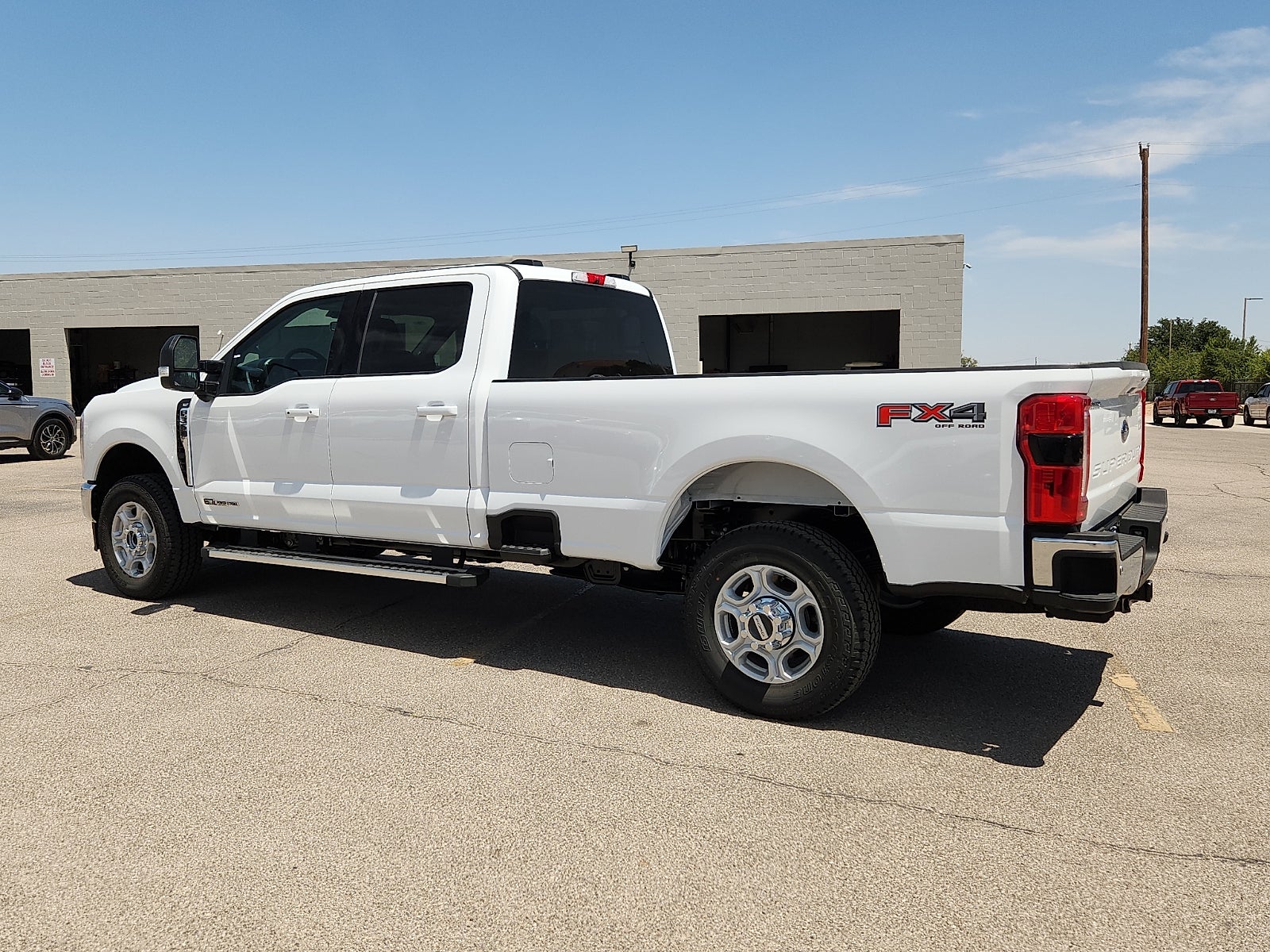 2026 Ford Super Duty F-350 SRW XLT