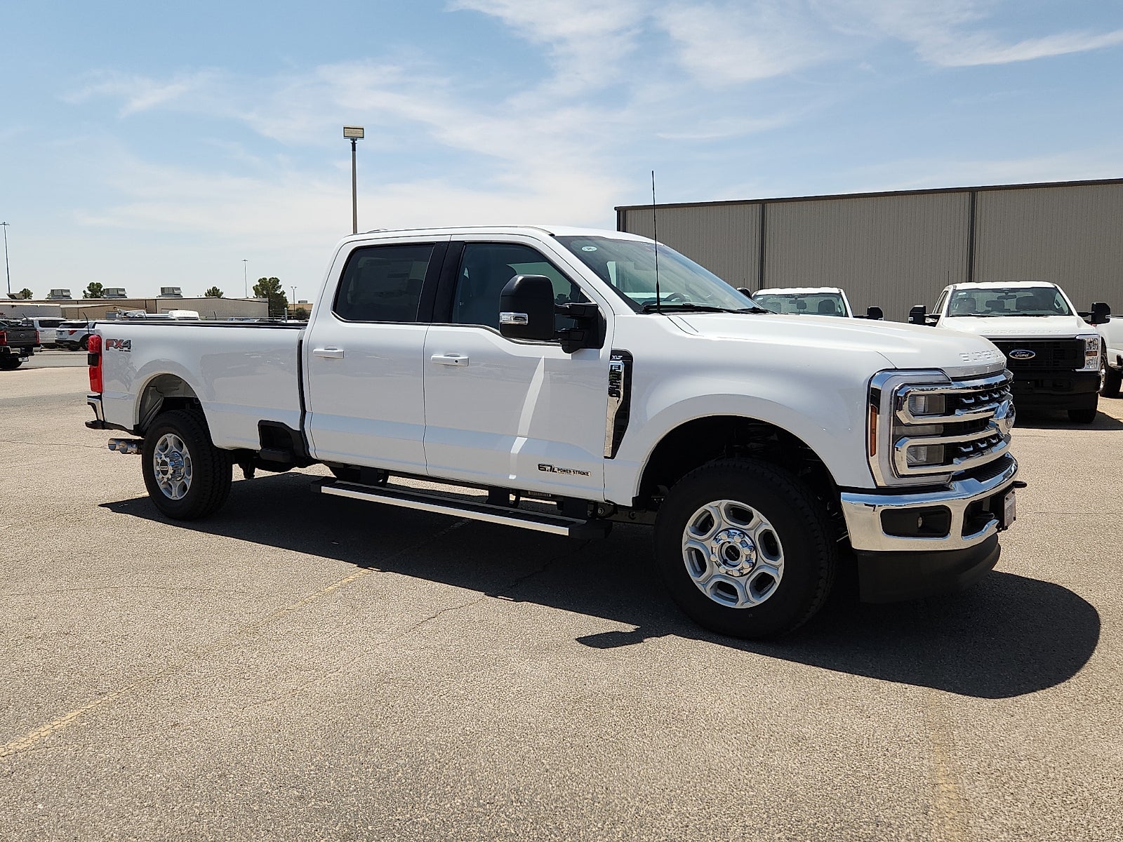 2026 Ford Super Duty F-350 SRW XLT