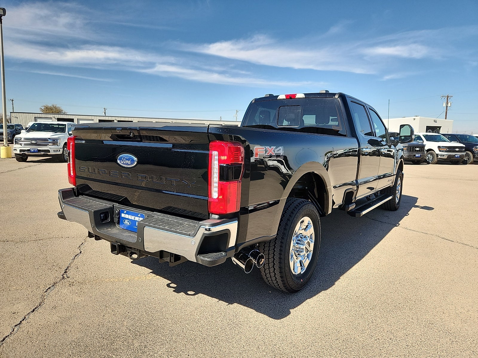 2026 Ford Super Duty F-350 SRW LARIAT