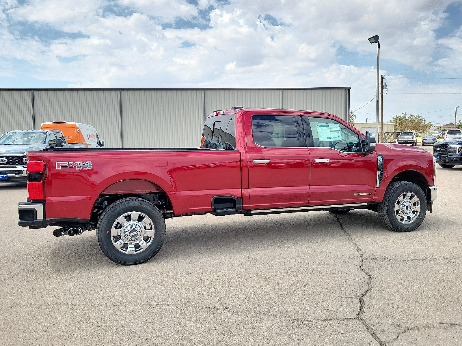 2026 Ford Super Duty F-350 SRW LARIAT