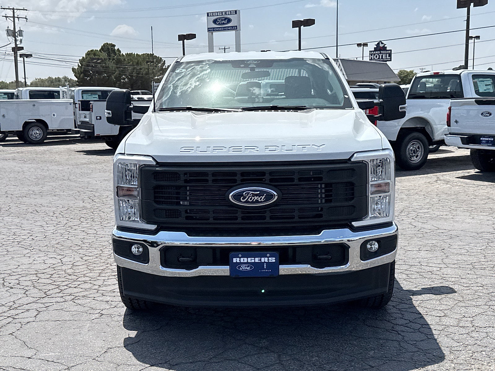 2026 Ford Super Duty F-350 SRW XL