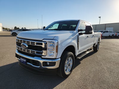 2026 Ford Super Duty F-350 SRW XLT