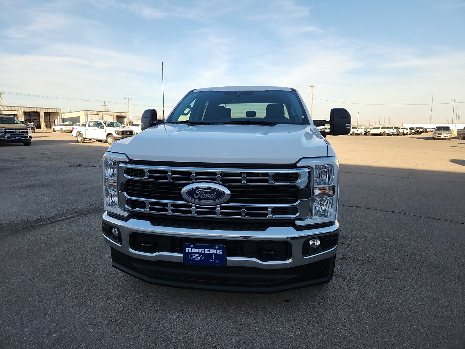 2026 Ford Super Duty F-350 SRW XLT