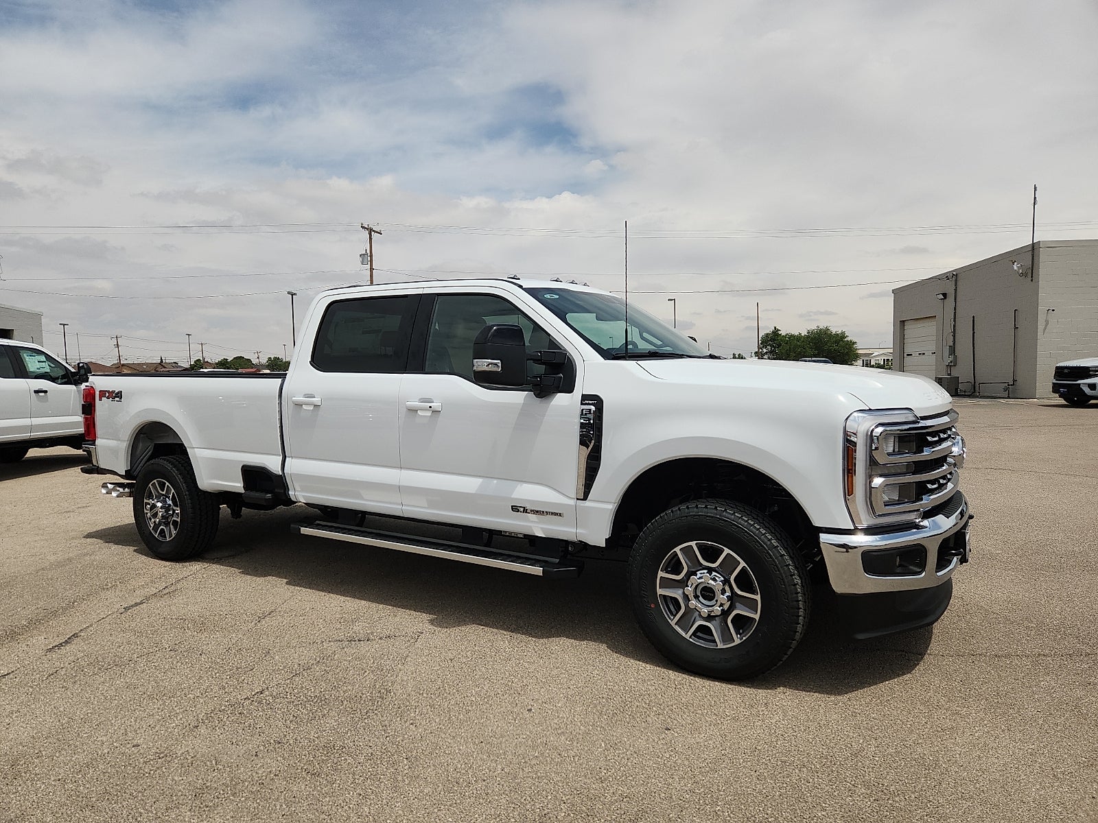 2026 Ford Super Duty F-350 SRW LARIAT