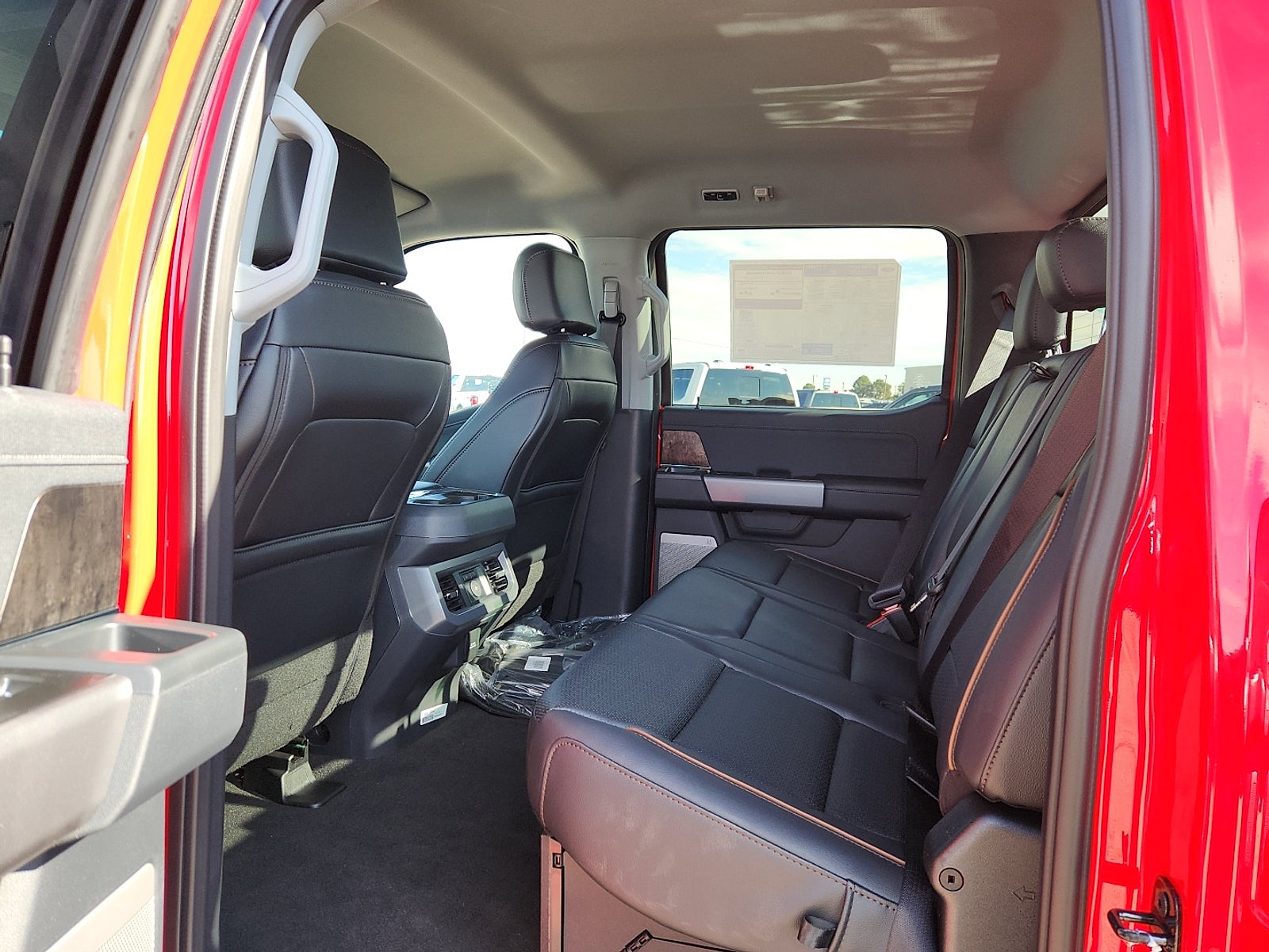 2026 Ford Super Duty F-350 SRW LARIAT