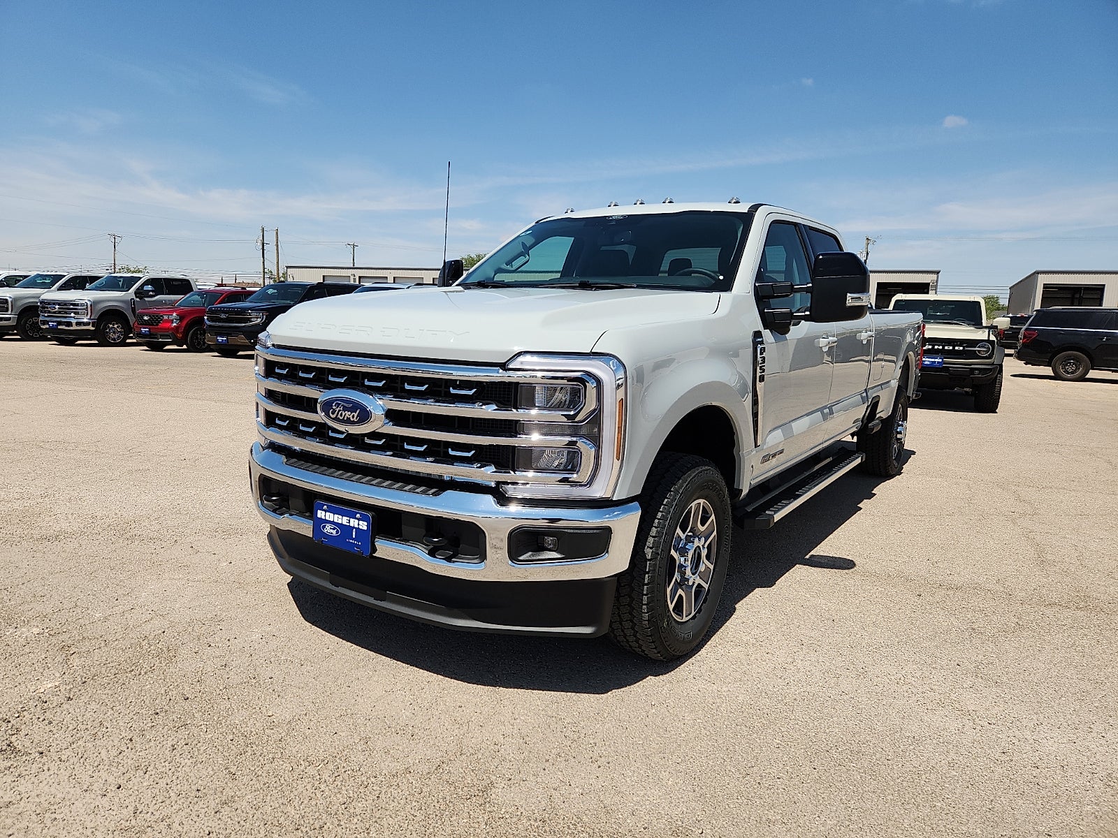 2026 Ford Super Duty F-350 SRW LARIAT
