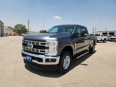 2026 Ford Super Duty F-350 SRW XLT