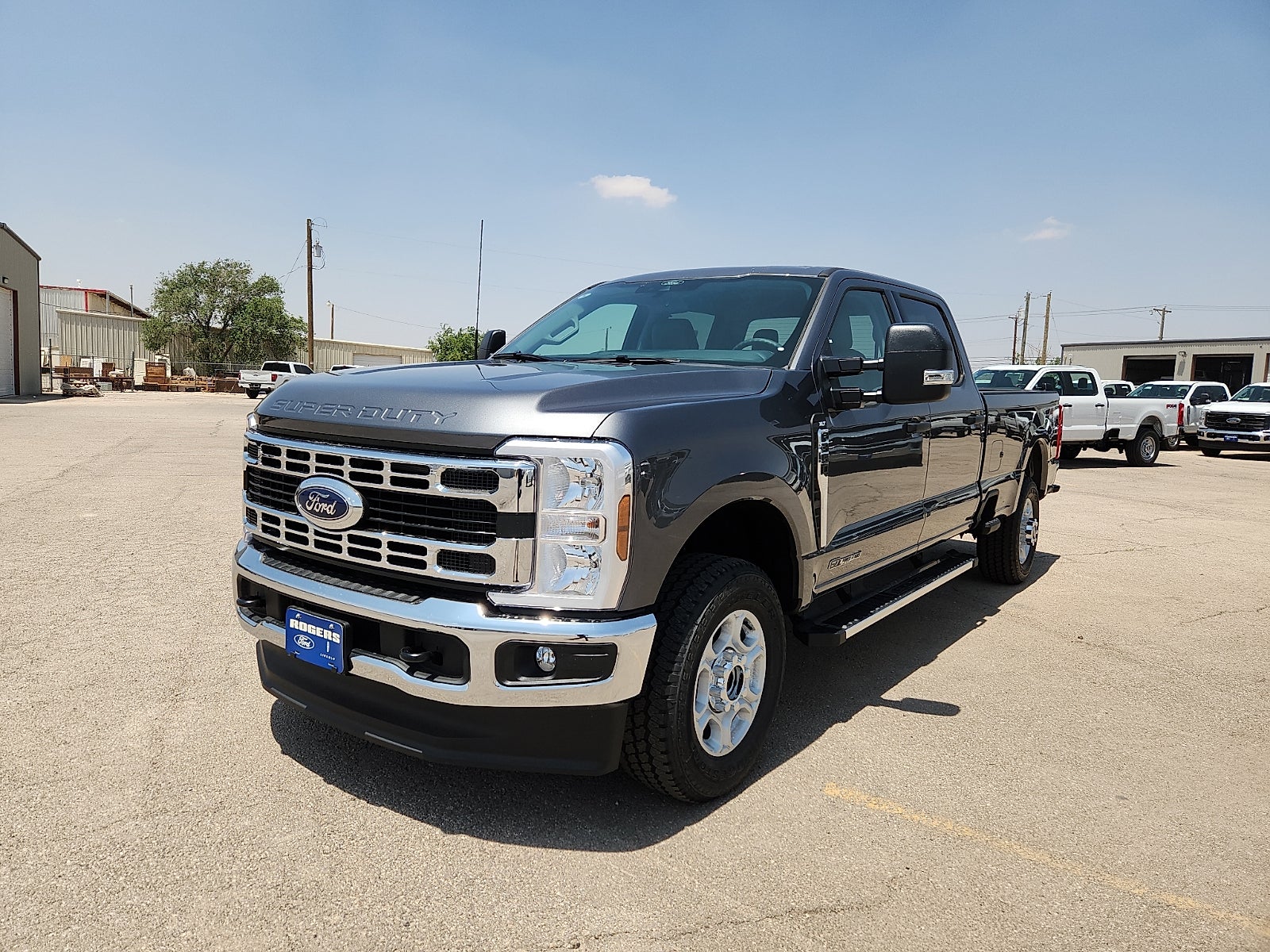 2026 Ford Super Duty F-350 SRW XLT