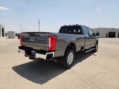 2026 Ford Super Duty F-350 SRW XLT
