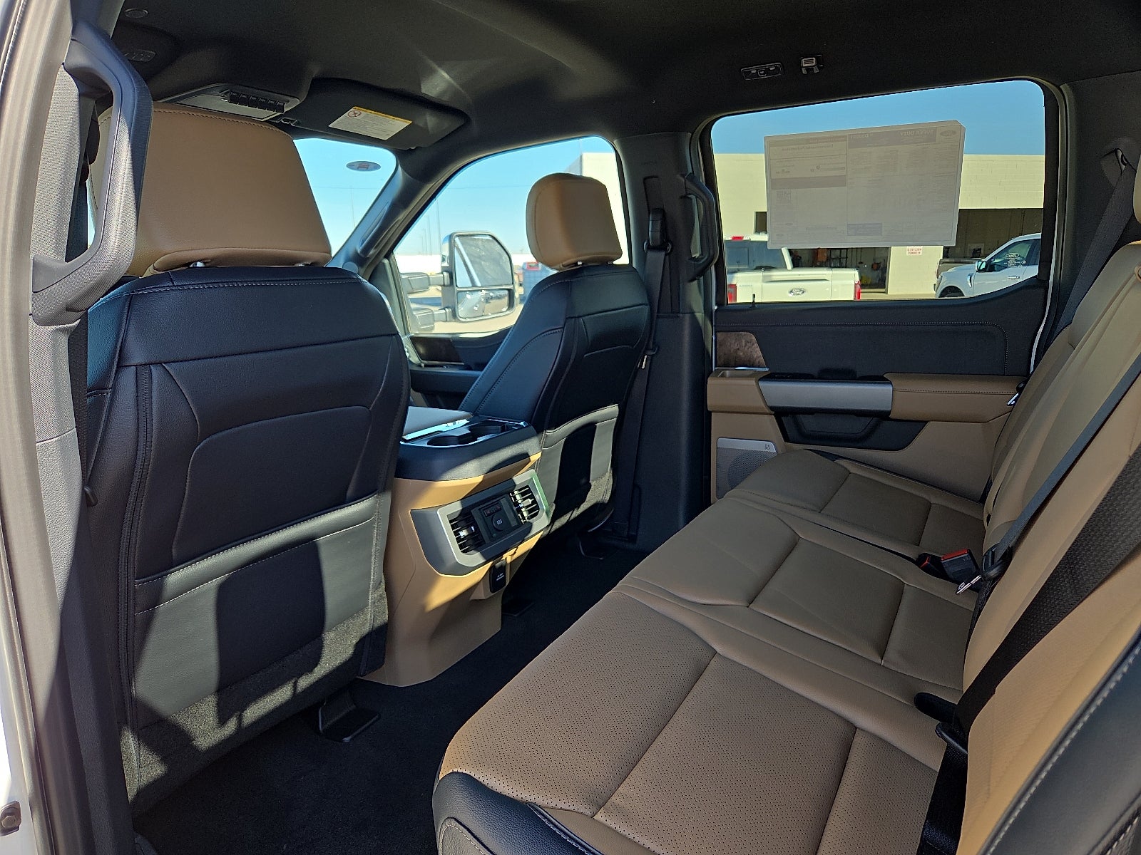 2026 Ford Super Duty F-350 SRW LARIAT