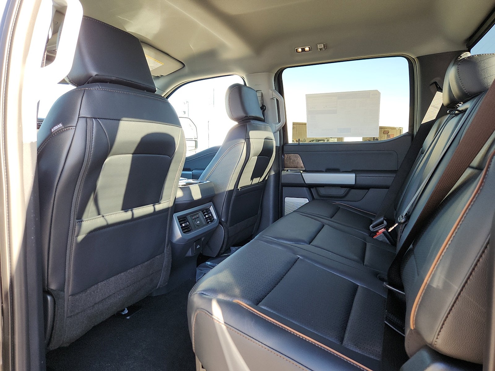 2026 Ford Super Duty F-350 SRW LARIAT