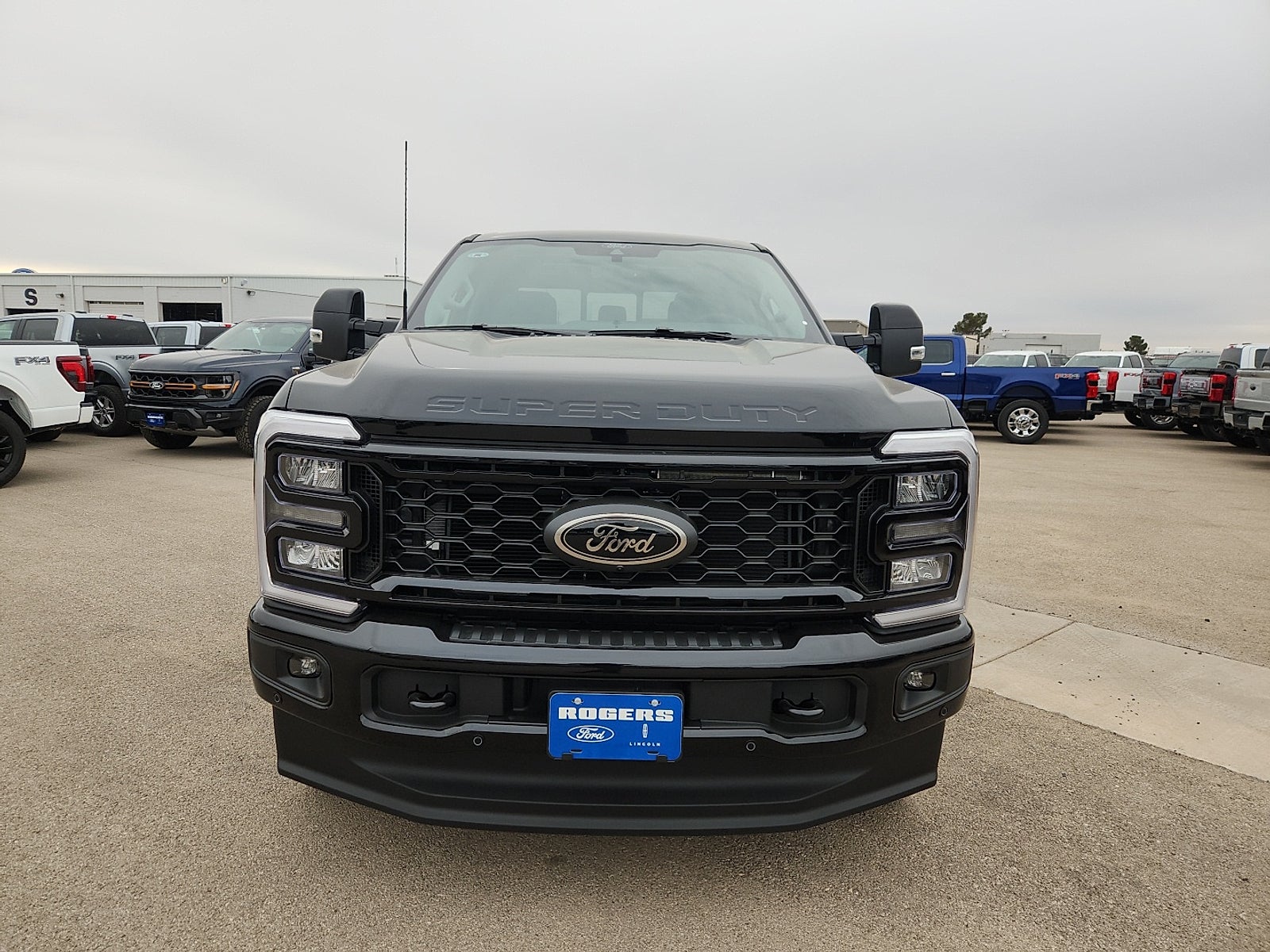 2026 Ford Super Duty F-350 SRW LARIAT