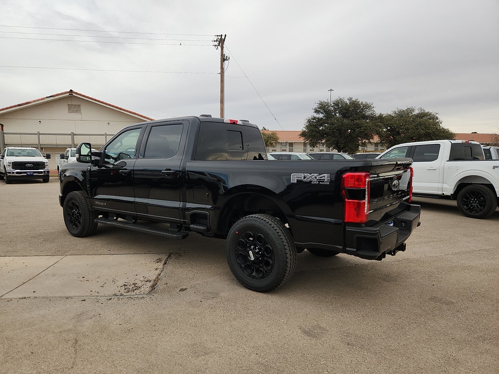 2026 Ford Super Duty F-350 SRW LARIAT