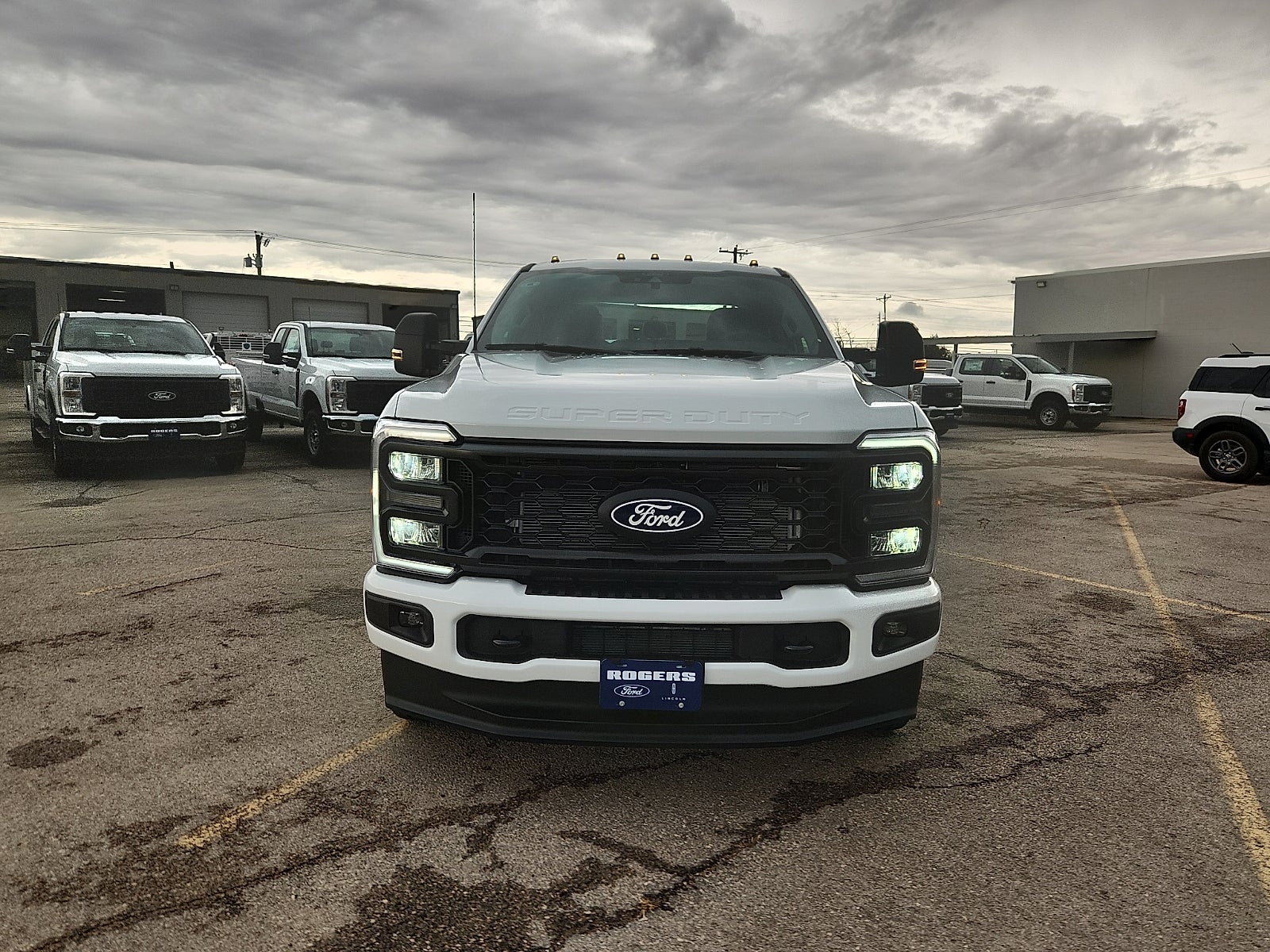 2027 Ford F-350SD XL DRW