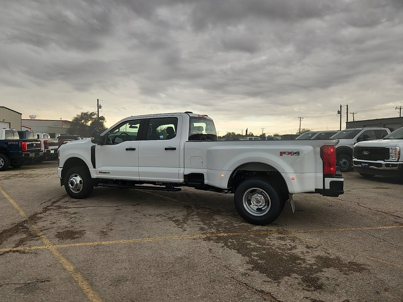 2027 Ford F-350SD XL DRW