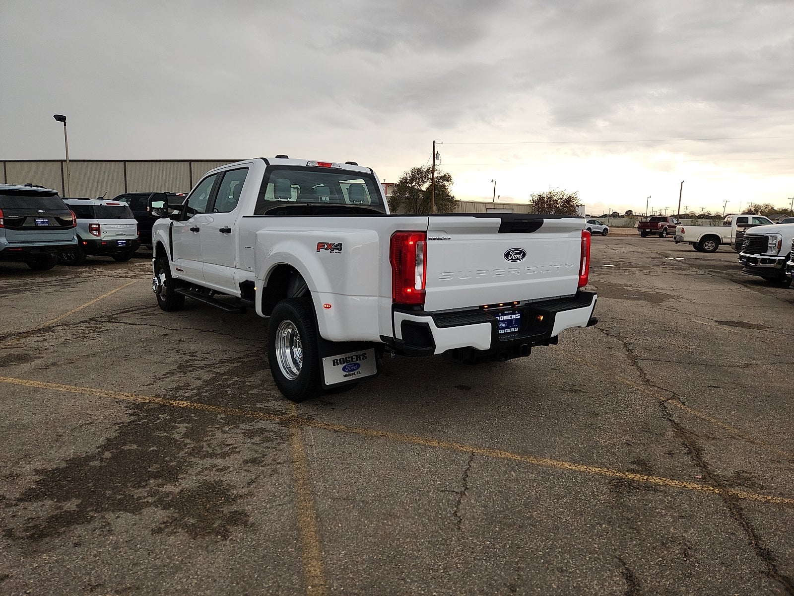 2027 Ford F-350SD XL DRW