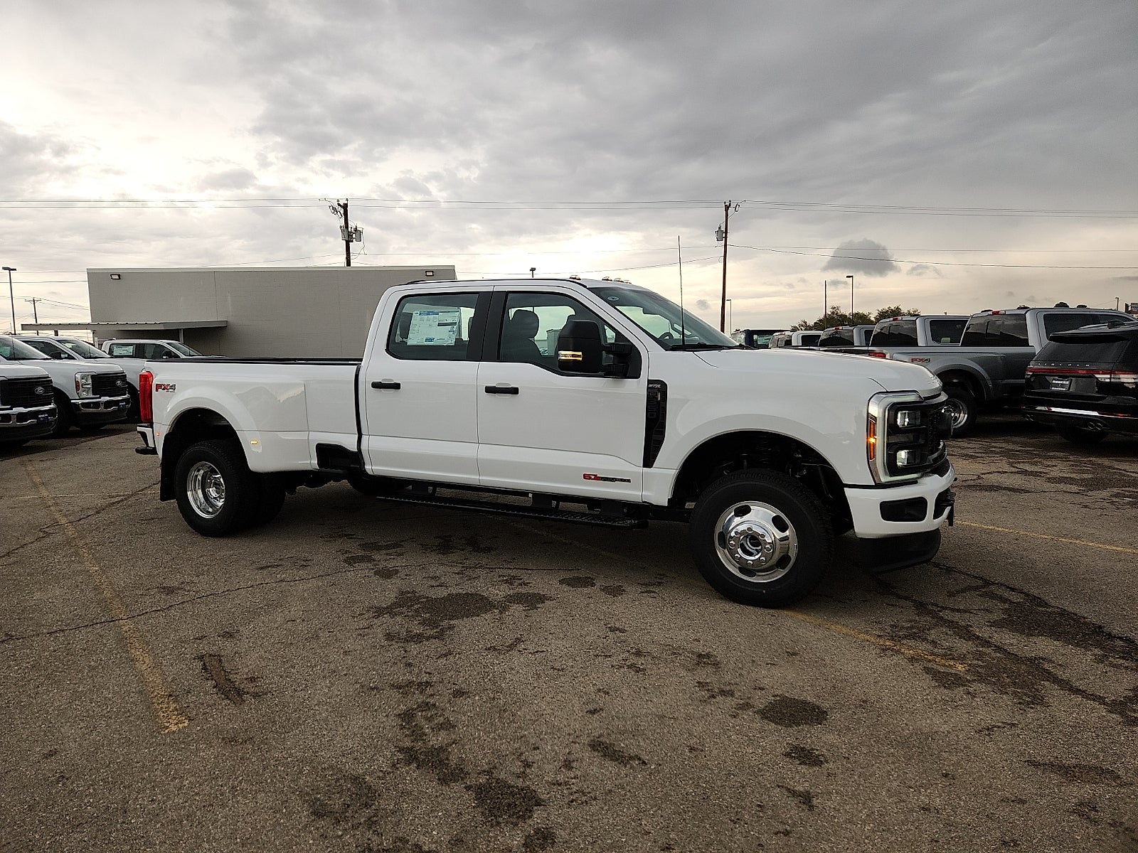 2027 Ford F-350SD XL DRW