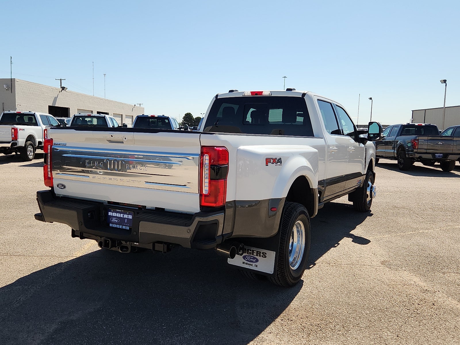 2027 Ford F-350SD King Ranch DRW