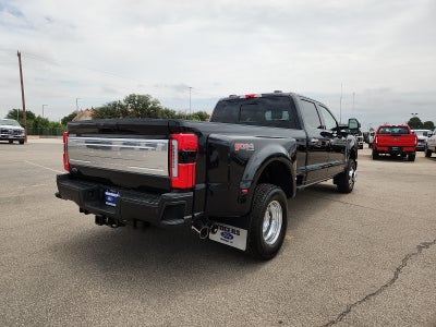 2026 Ford Super Duty F-350 DRW Platinum