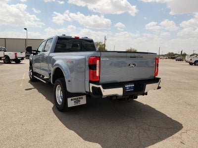 2027 Ford Super Duty F-350 DRW LARIAT