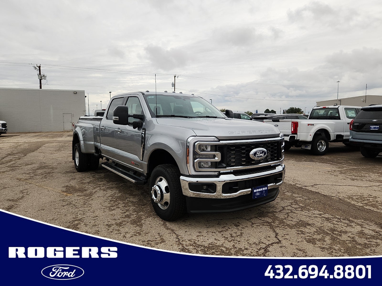 2027 Ford F-350SD Lariat DRW