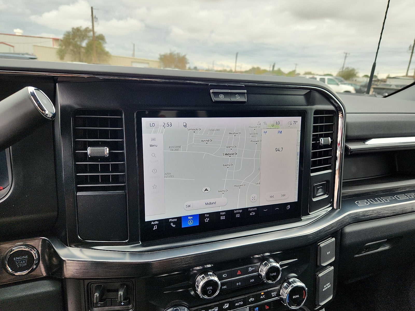 2027 Ford F-350SD Lariat DRW