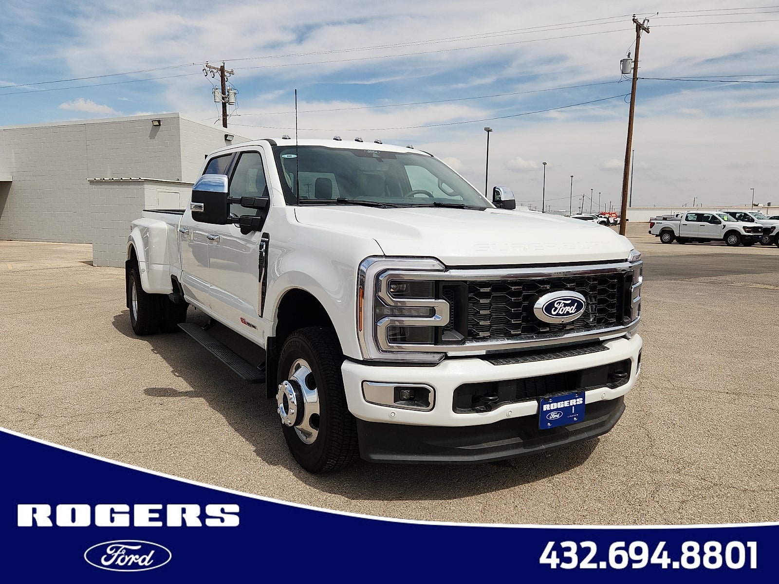 2027 Ford Super Duty F-350 DRW Platinum