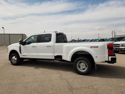 2027 Ford Super Duty F-350 DRW Platinum