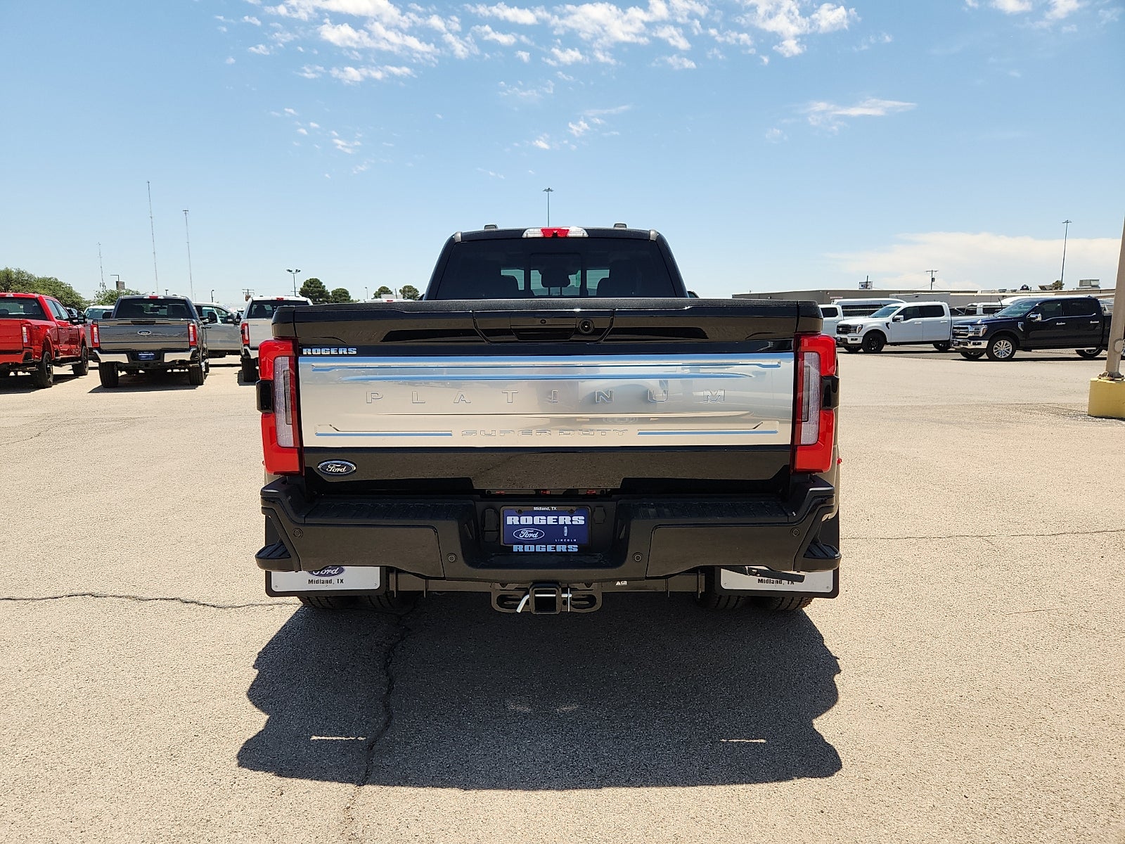 2026 Ford Super Duty F-350 DRW Platinum