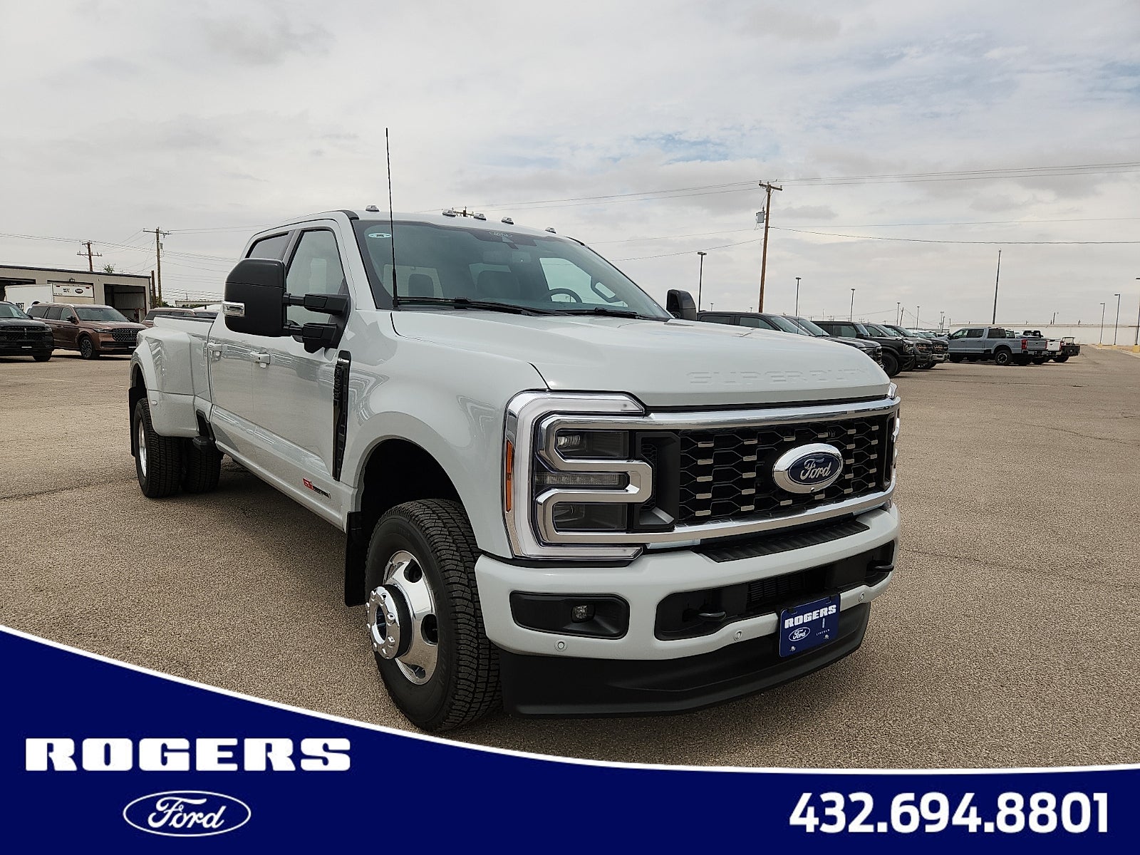 2026 Ford Super Duty F-350 DRW Platinum