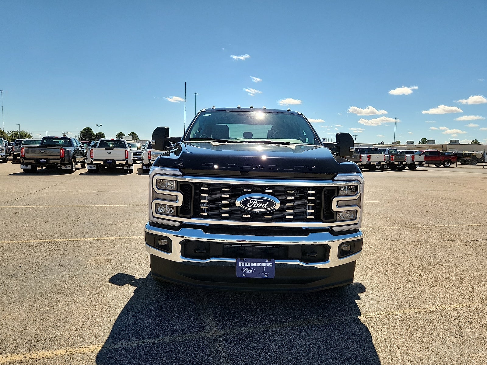 2027 Ford F-350SD XLT DRW