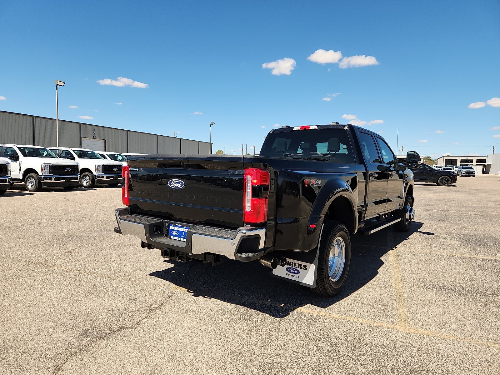 2027 Ford F-350SD XLT DRW