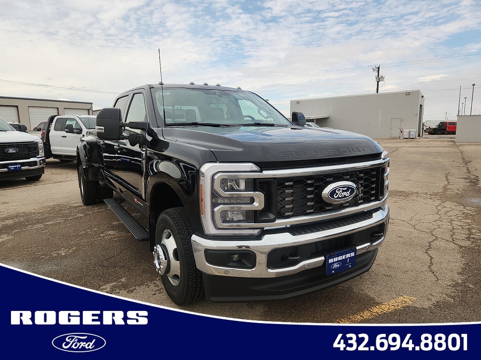 2027 Ford F-350SD Lariat DRW