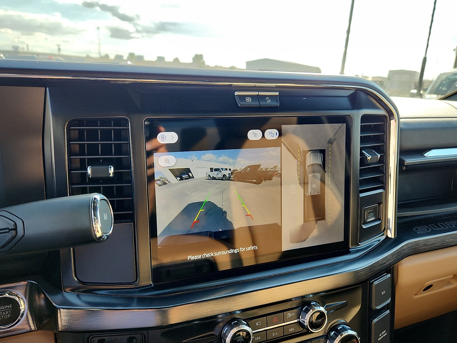 2027 Ford F-350SD Lariat DRW