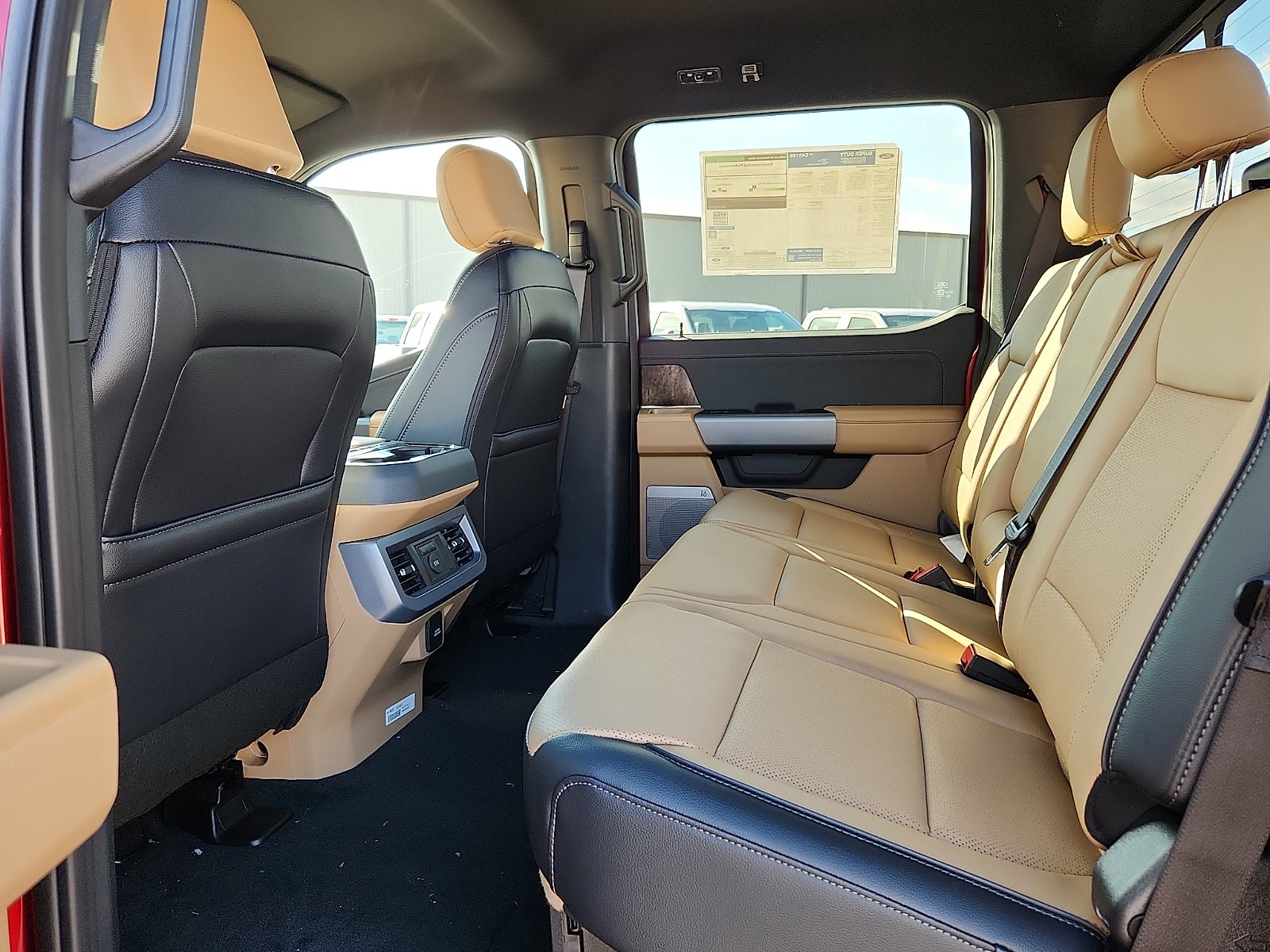 2027 Ford F-350SD Lariat DRW