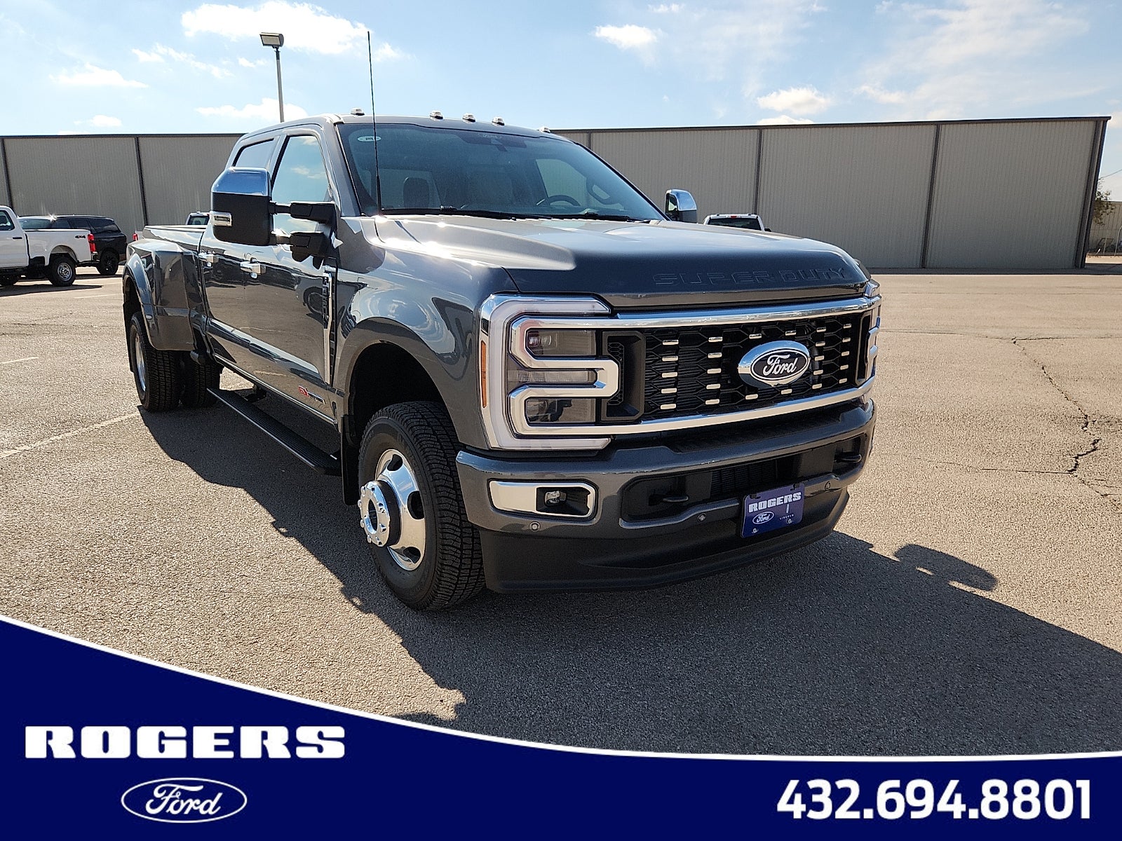 2027 Ford F-350SD Platinum DRW