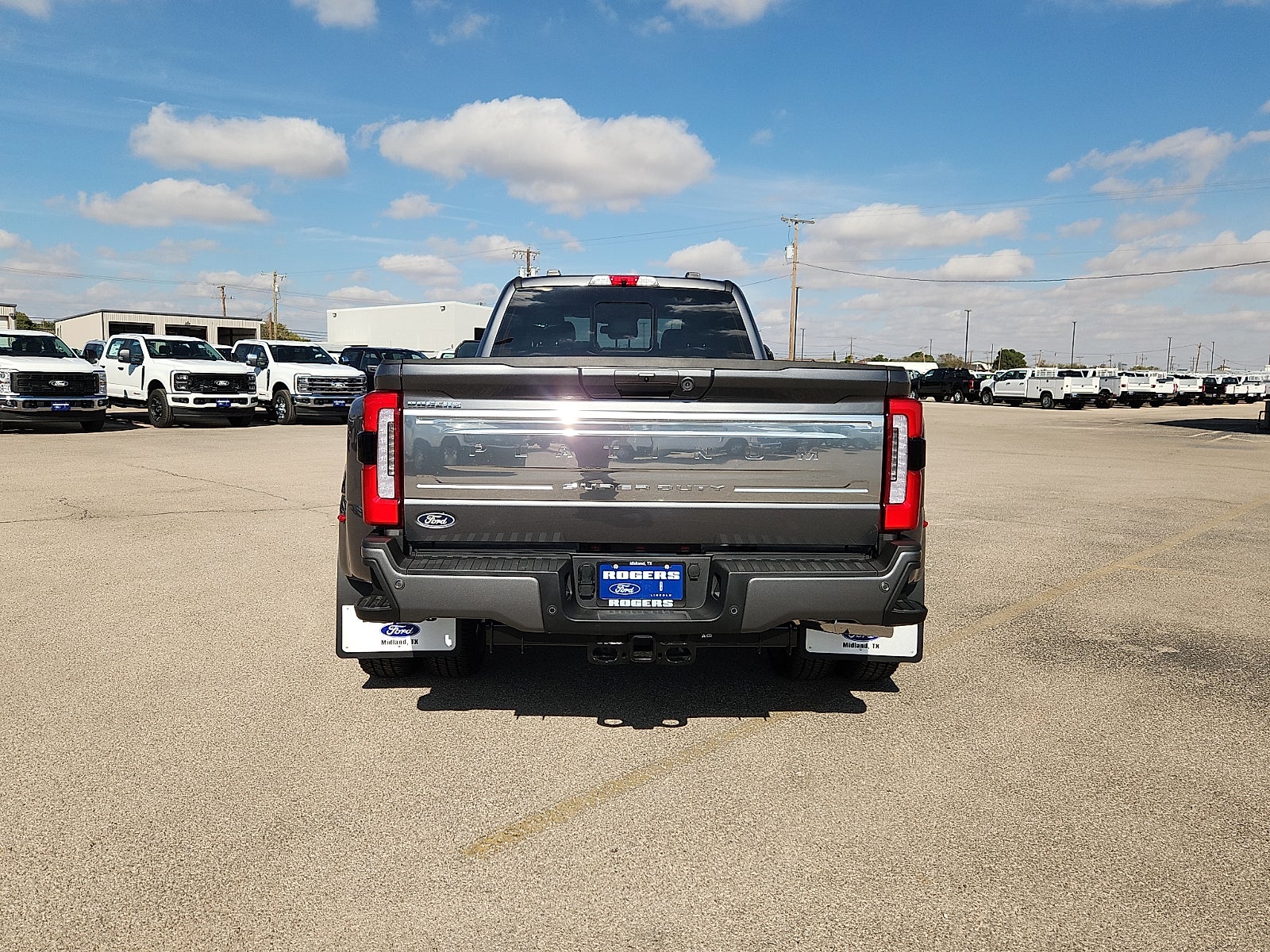 2027 Ford F-350SD Platinum DRW