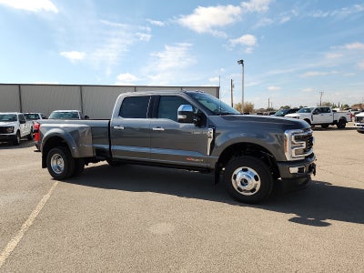 2027 Ford F-350SD Platinum DRW