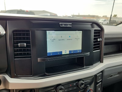 2027 Ford Super Duty F-350 DRW XL