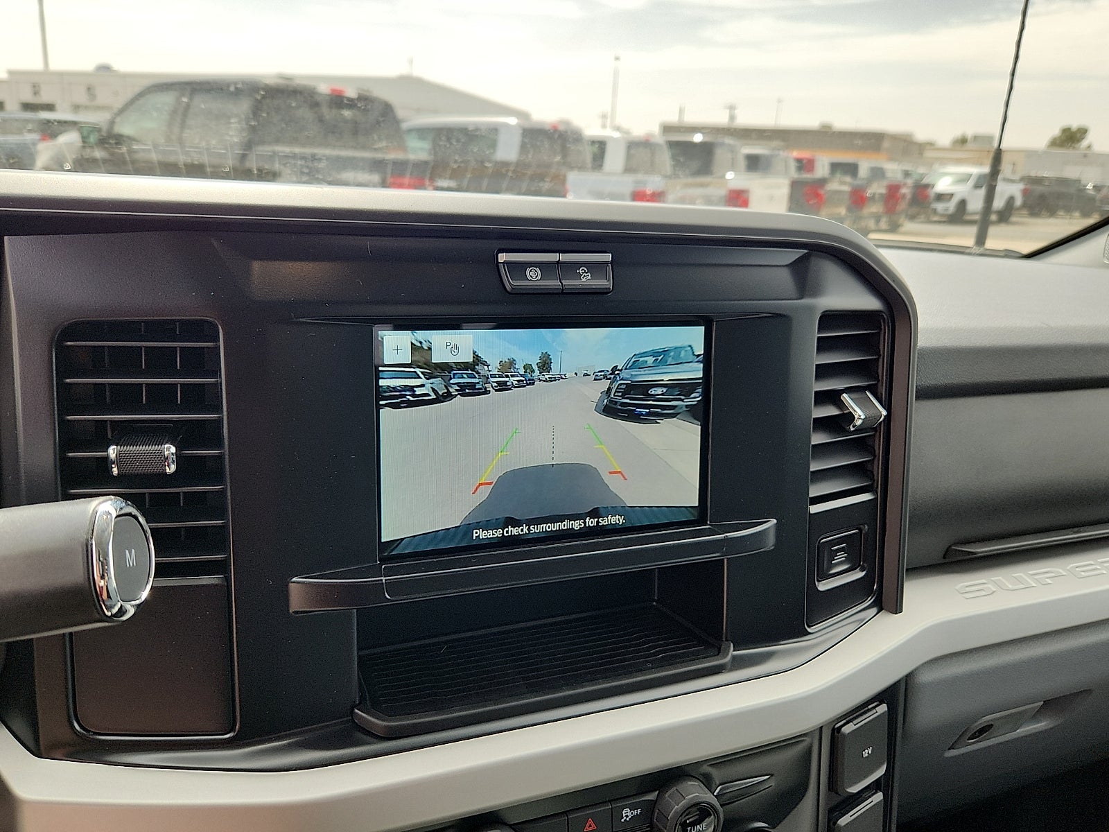 2027 Ford F-350SD XLT DRW