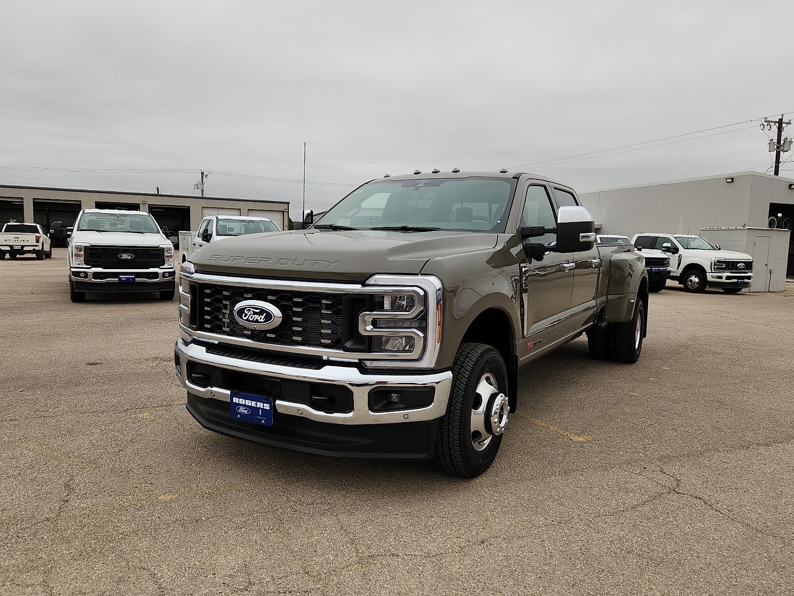 2027 Ford F-350SD King Ranch DRW
