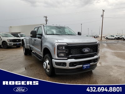 2027 Ford Super Duty F-350 DRW XL