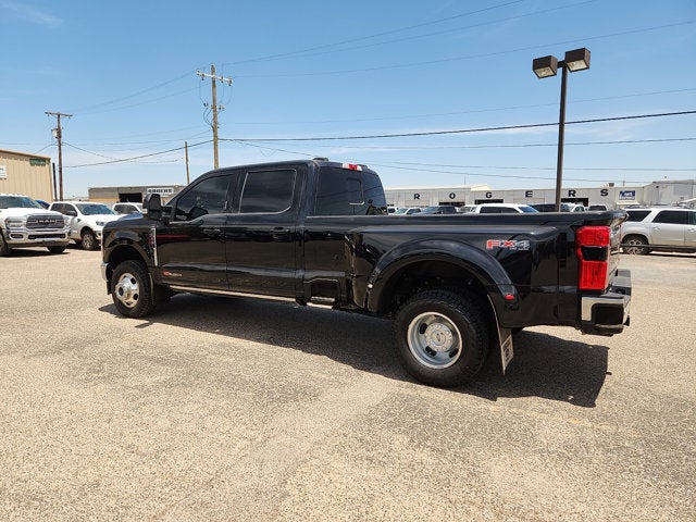 2024 Ford Super Duty F-350 DRW LARIAT