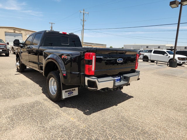2024 Ford Super Duty F-350 DRW LARIAT