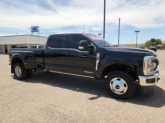 2024 Ford Super Duty F-350 DRW LARIAT
