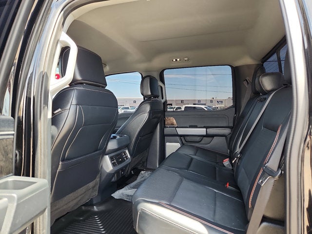 2024 Ford Super Duty F-350 DRW LARIAT